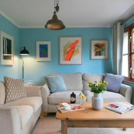Rebels Retreat - 2-bed Nr & Hayle Chalet *